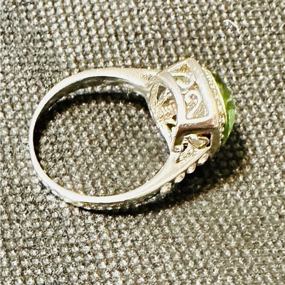 Silver Stainless Steel w Simulated Green Topaz Cushion Square CZ Ring Size 9 - Picture 3 of 12